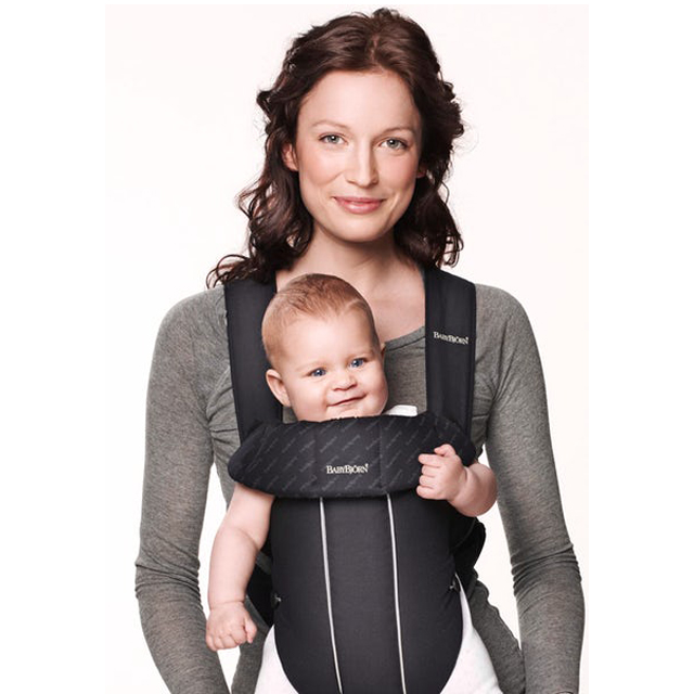 Baby bjorn carrier shop age facing out